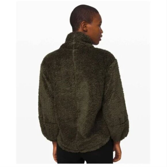 🛑 Lululemon Warmth Restore Sherpa Pullover in Army Green - M/L - Picture 9 of 10